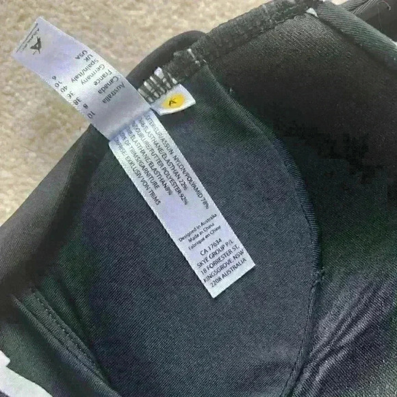 NWOT Azura Australia  Tankini Top Swimwear Tie Neck Geometric Black White - Picture 9 of 11